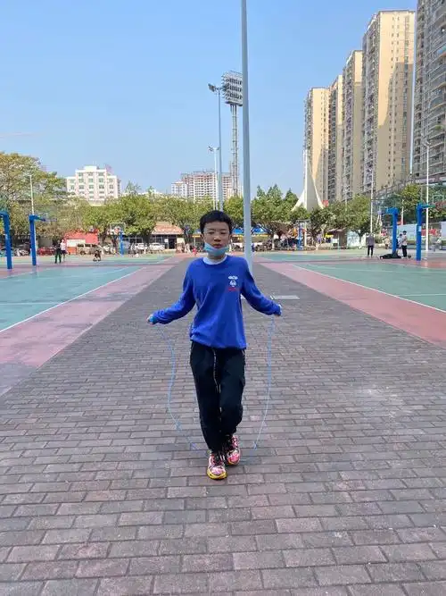 跳绳,不单是一种锻炼,更是一件可以锻炼反应能力的事情!