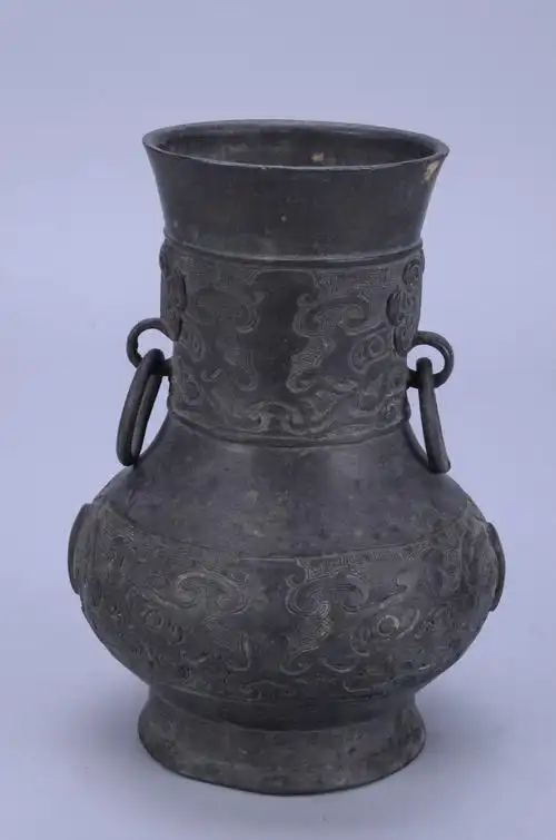 明宣德款龙纹铺首衔环铜壶