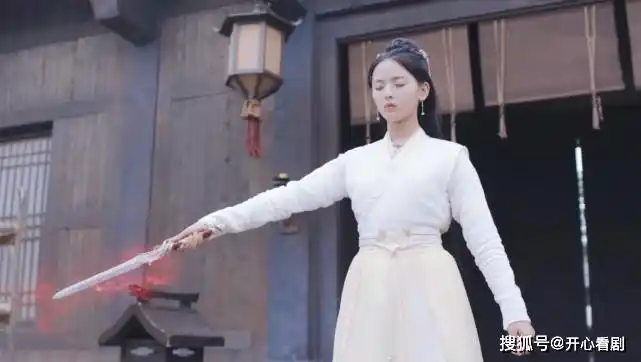 原创且听凤鸣:凤琉怒杀凤舞,关键时刻,凤舞召唤凤鸣剑一招制胜