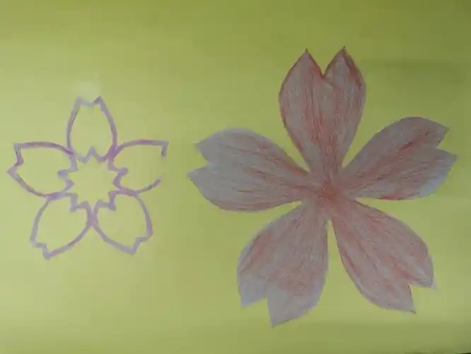 初二7班"五一"剪纸作业(轴对称)