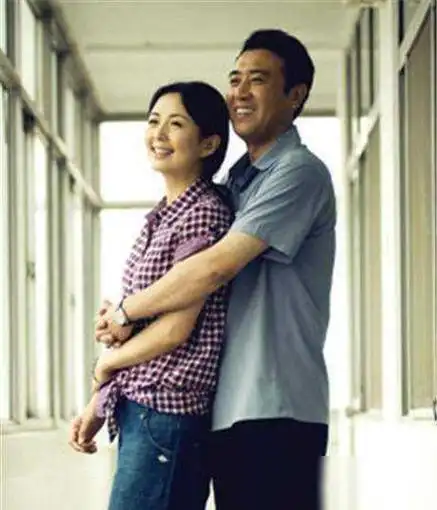 48岁于和伟结婚28年零绯闻,隐藏20多年的娇妻是我们熟悉的|演员|娱乐