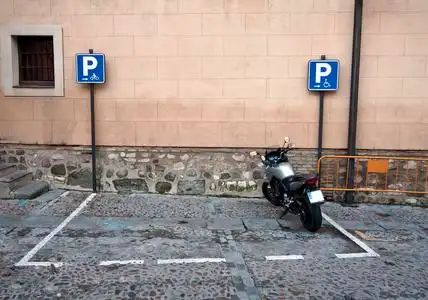 停车摩托车摩托车停车照片