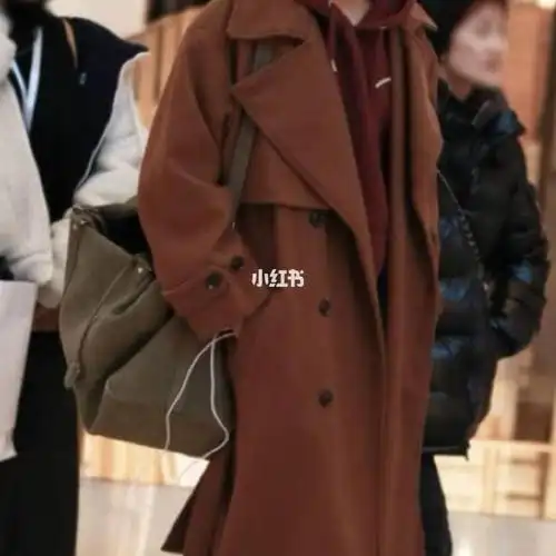 肖战的这件大衣好赞呢