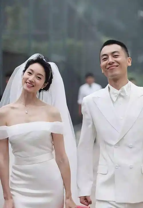 当众让郭麒麟一家下不来台后,39岁的朱亚文遭到反噬_父亲_表演_声乐