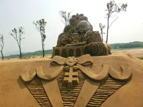 三里畈温泉度假村再造华中最大沙雕公园