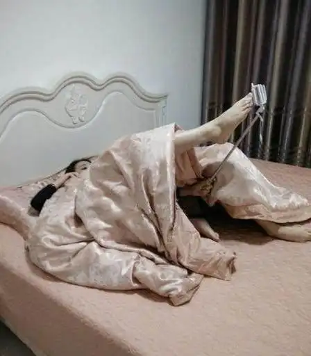 到外地出差看到老婆给我发的这张照片差点气死我