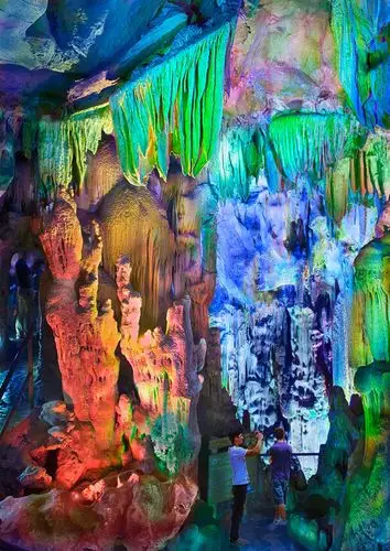 天鹅洞群国家地质公园