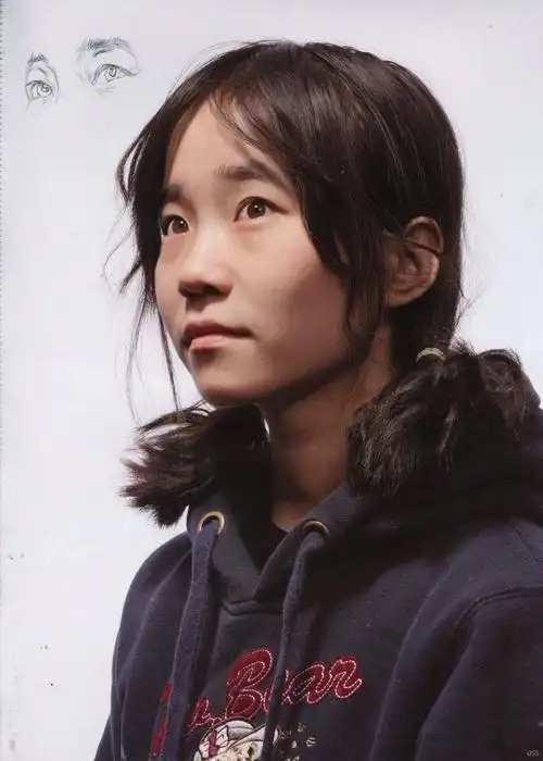 女青年素描头像照片写生素材12