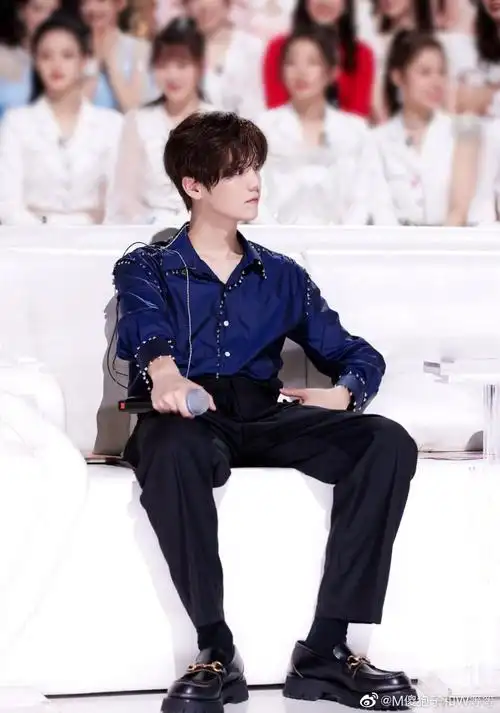 鹿晗的鞋子为什么总是不合脚