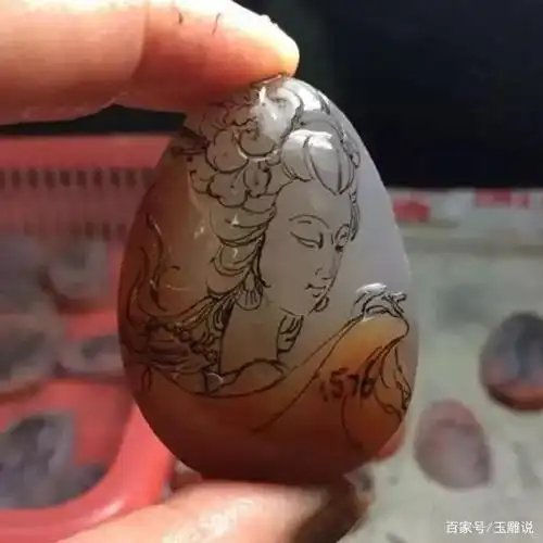 玉雕大师美女主题手稿设计图