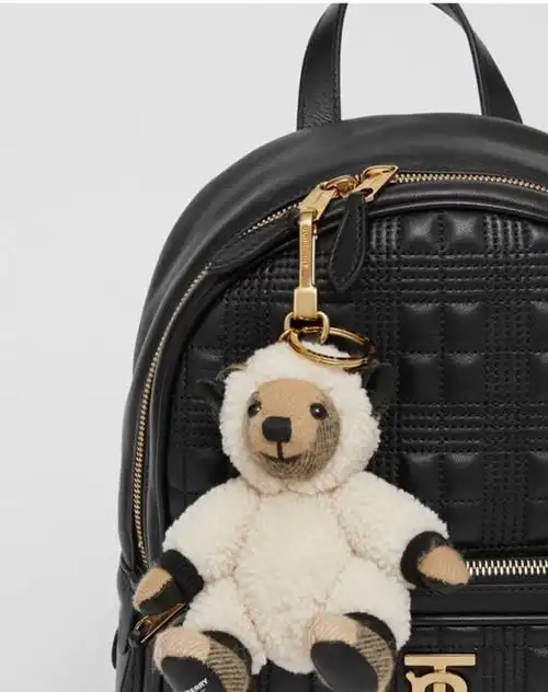 能  23款一次集齐   仅99元 128元  史上最百搭最软萌的burberry小熊