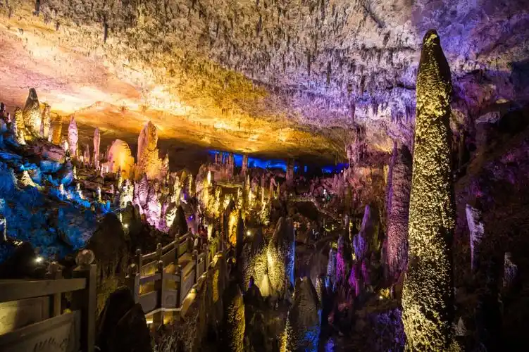 桑植县九天洞提质改造后的全程掠影一李维跃摄