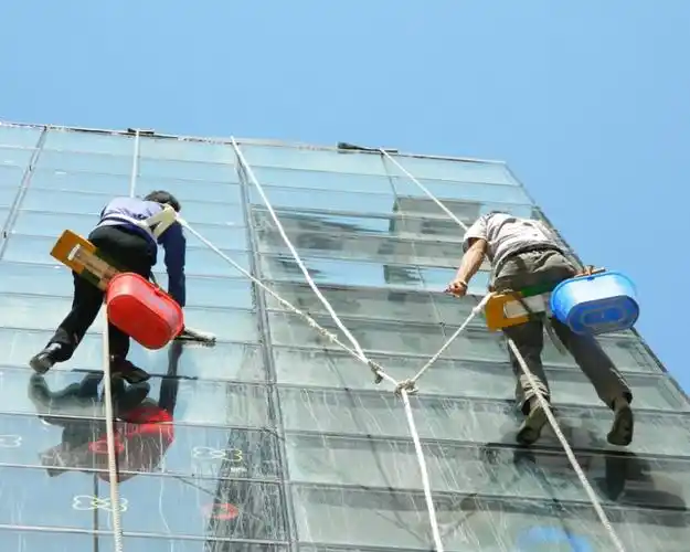 老公月入两万费尽心机和他结婚,婚后知道他的工作,我丢不起这人