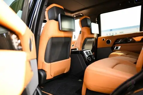 路虎揽胜创世加长版行情能力出众顶级品质