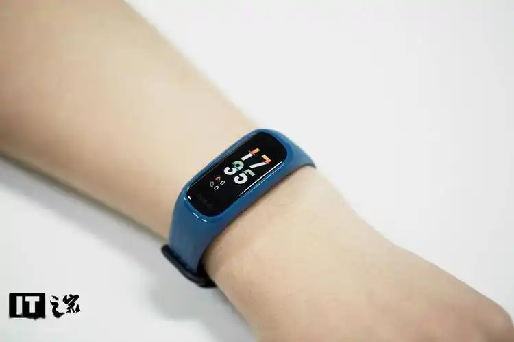 oppo手环活力版正式发布支持连续血氧检测首发149元