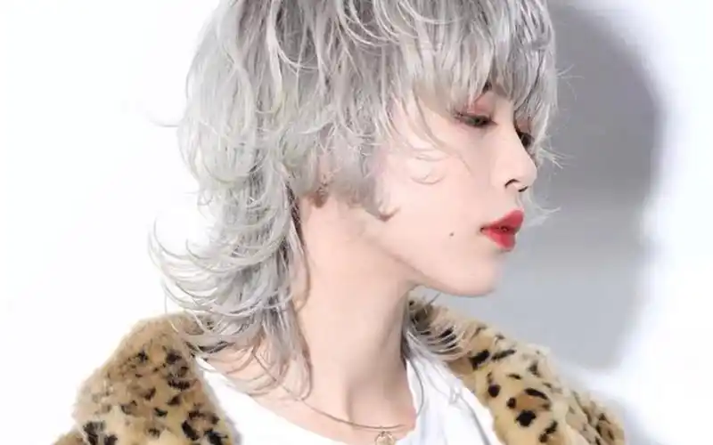 个性女生狼头发型前卫时尚尽显酷炫②