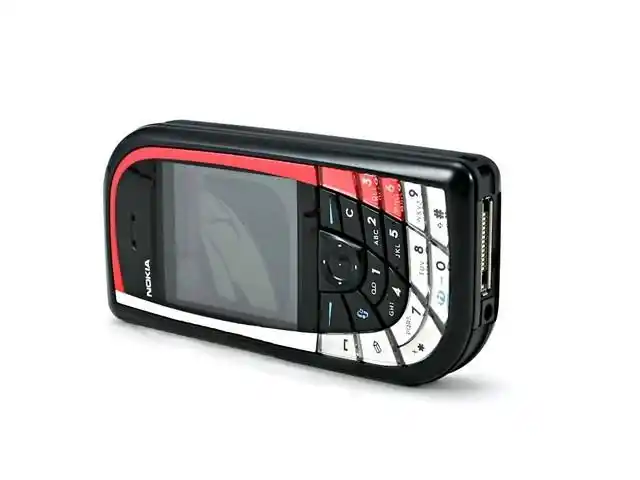 深圳诺基亚经典怀旧机 诺基亚7610热销