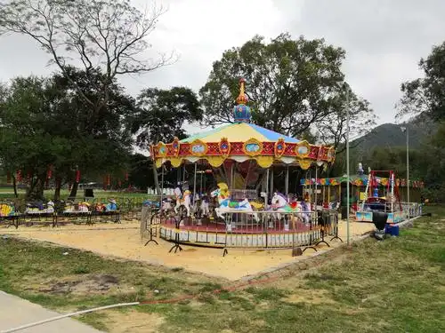 七彩庄园 拥抱春天