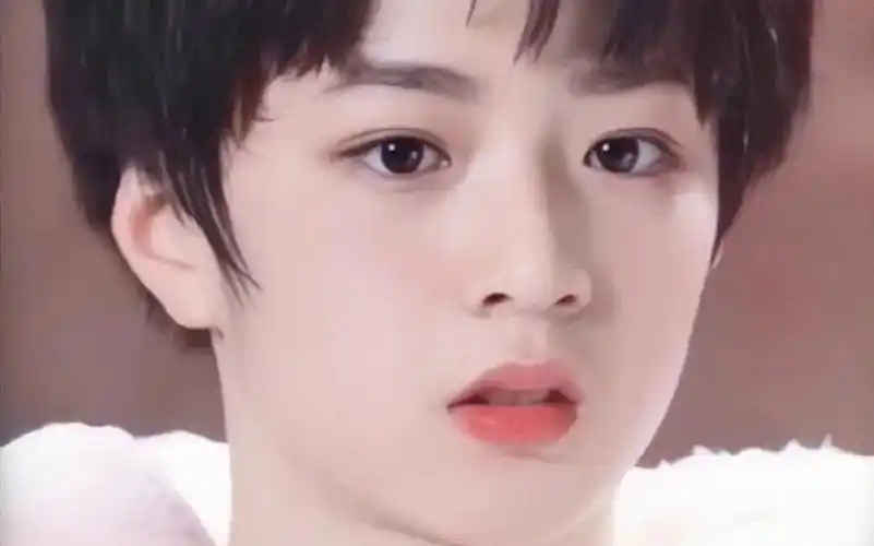 『刘耀文』我们丸子小时候太可爱啦,吃西瓜都帅到我