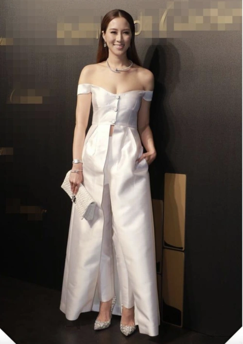 徐子淇美呆了,烂布条拼一起意外穿出高级感,千亿阔太就是任性!