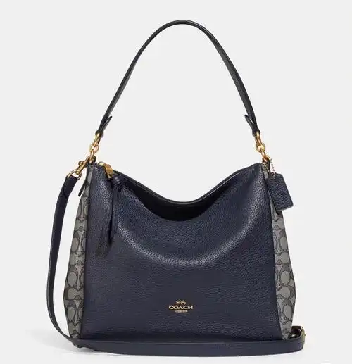 coach新款腋下斜挎包容量惊人