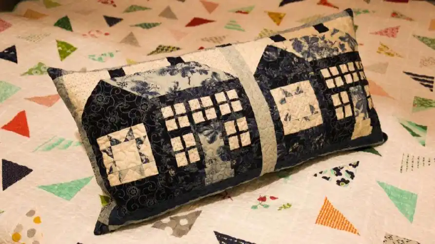 拼布小房子抱枕