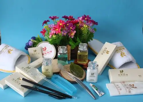 酒店宾馆一次性洗漱用品套装高档酒店会所客房易耗品卡盒套装