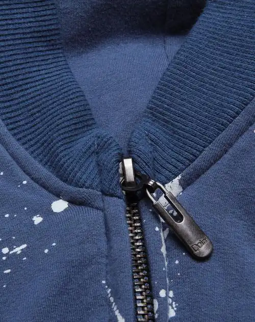 普蓝色休闲印纹连帽长袖卫衣