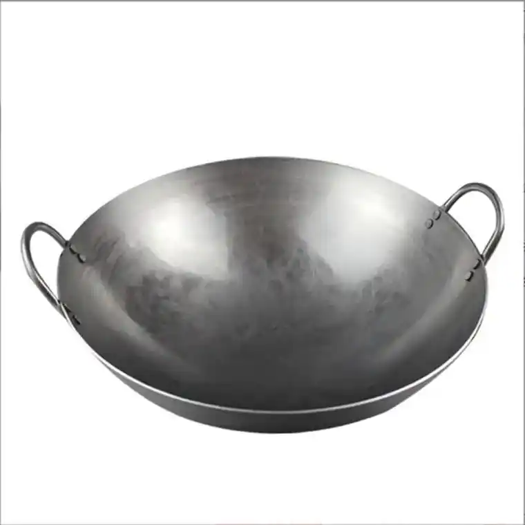 双耳老式铁锅 锻打成型经久耐用 - 抖音