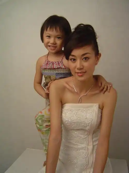 小明星徐黄丽成功三部曲