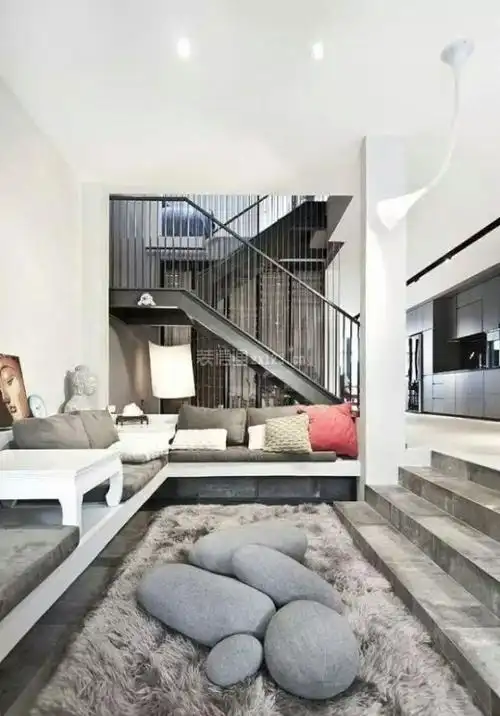 现代风格复式楼案例赏析 下沉式装修太美了!_公司动态__装信通网