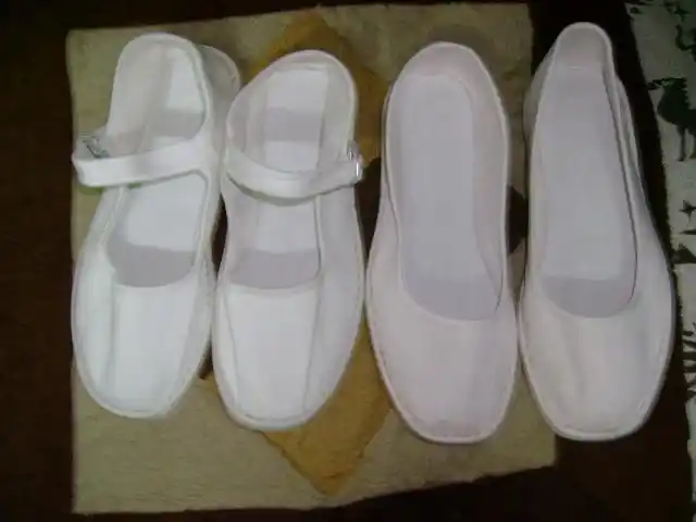 【转载】白事用品店里的孝鞋