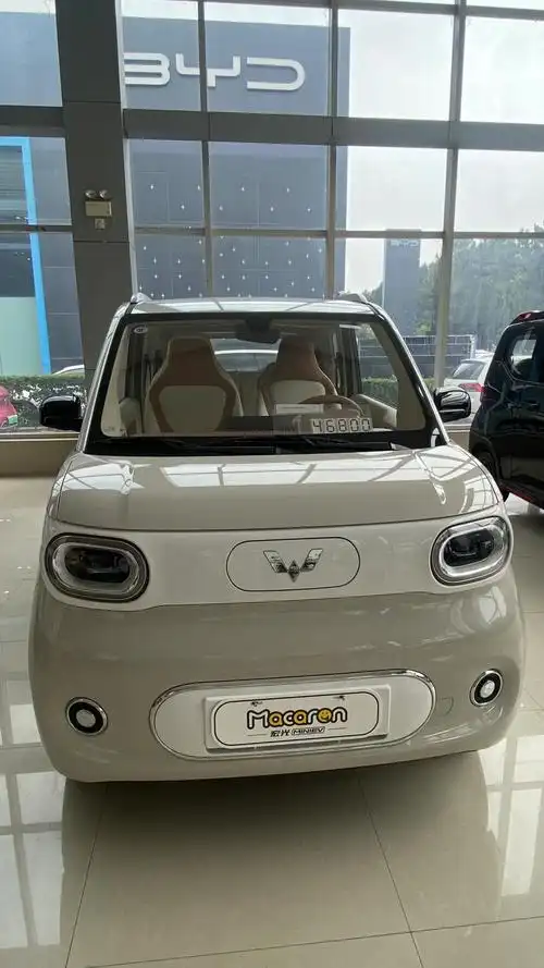 7896专属"宝宝巴士"——五菱宏光mini!