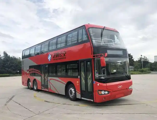 3米的纯电动低地板双层城市客车(klq6129gsevn1),整车尺寸为:12300