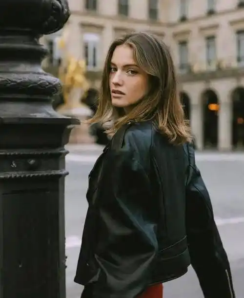 法国女人的时尚精神,藏在生活点滴里