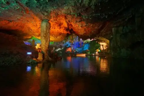 湖北通山隐水洞