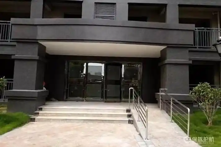 农村别墅大门口楼梯多少步最好