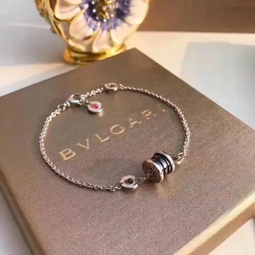 喜欢的可以一起交流#情侣手链  #宝格丽手链  #手链  #情侣  #bv