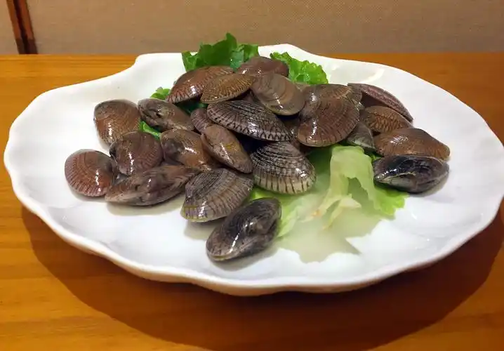 蒸汽海鲜要是好吃,只有两个要点,一是食材新鲜二是火候把控精准,这