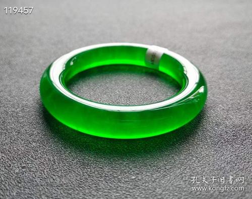 370_顶级龙石种帝王绿翡翠手镯一对,水头超好,超级完美,莹光感超强,可