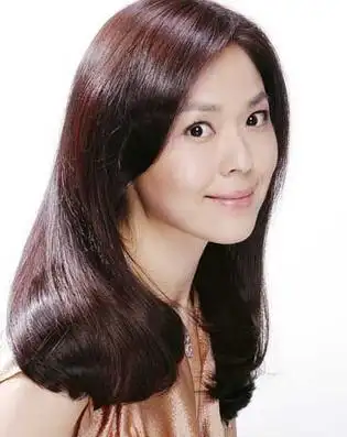 《新闻今日谈》主持人谢亚芳个人资料照片 谢亚芳主持过的节目(3)