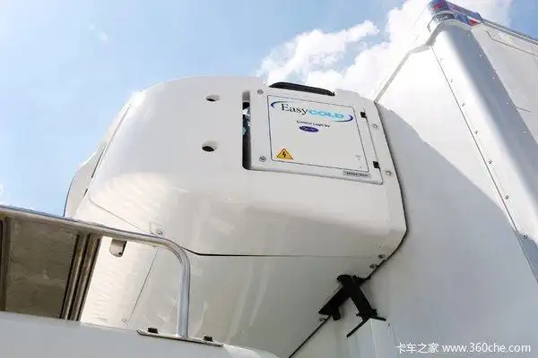 庆铃ftr系列 240马力 4x2 冷藏车(镇江康飞牌)(kft5163xlc4)上装图片