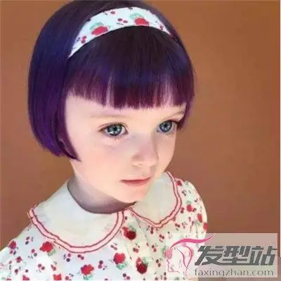 小女孩短发齐耳发型清爽利落尽显活泼个性