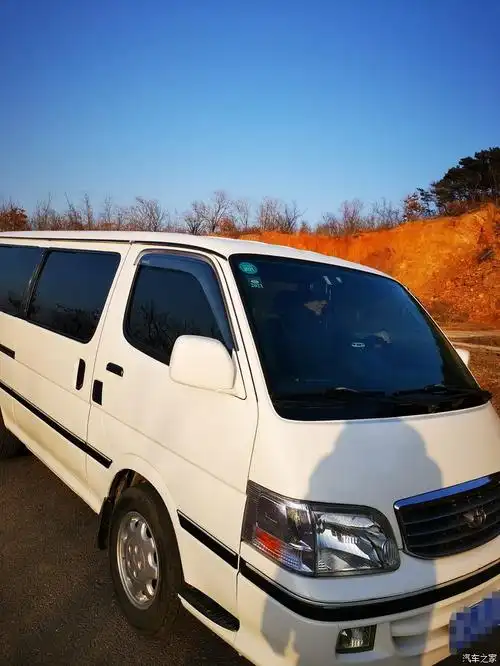 16年的老丰田海狮仅仅跑了14万公里,状态如初,车友们共赏!