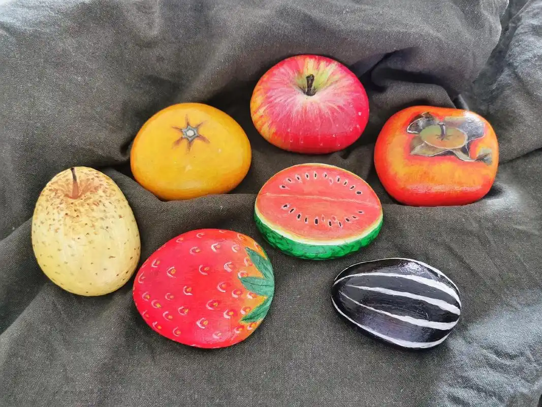 硬菜来了手绘创意石头画