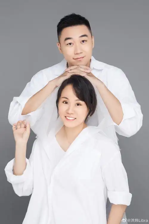 原创国羽高学历夫妇诞生赵芸蕾刚完成博士答辩洪炜通过硕士答辩