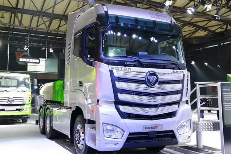 福田戴姆勒欧曼est460马力6x2牵引车