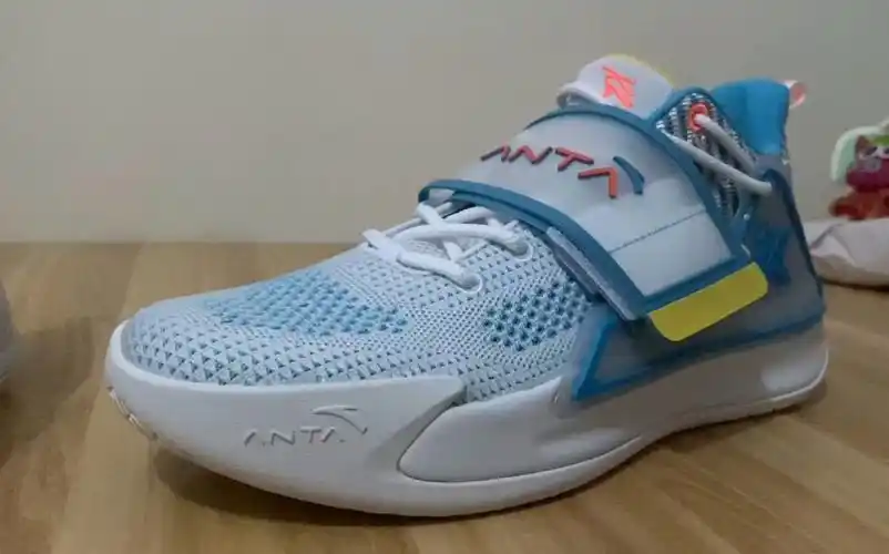 安踏水花二代201元低价入手开箱