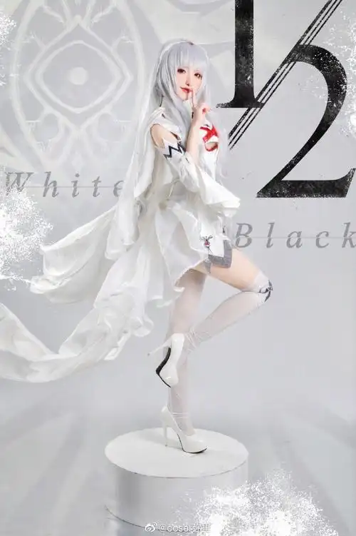 二分之一超话#cos#"他们说你肯定最怕我,所以让我来加班.