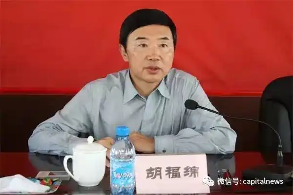 黑龙江绥化人,曾任肇州县长,克东县长,县委书记,讷河市委书记